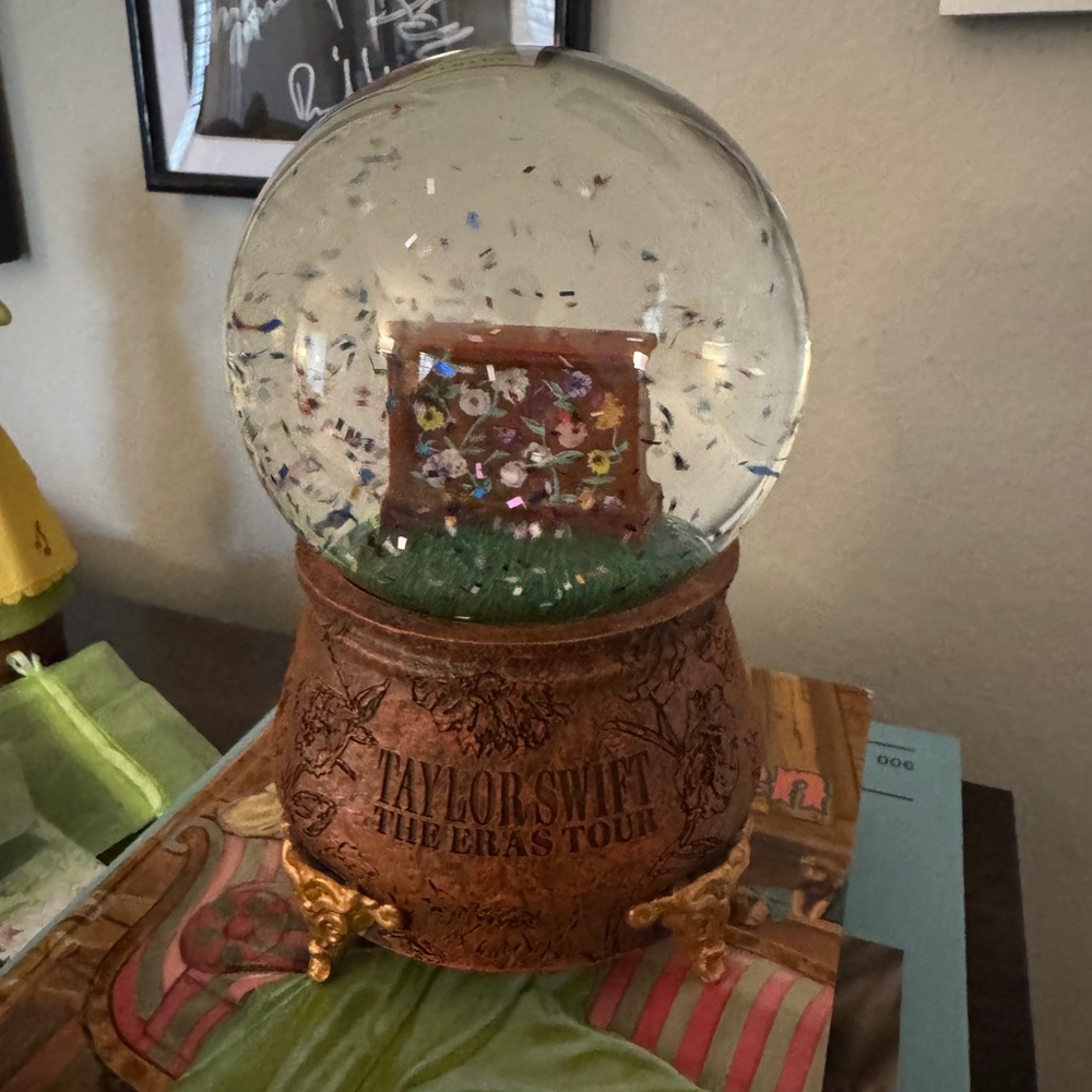 Taylor Swift The Eras Tour Snow Globe